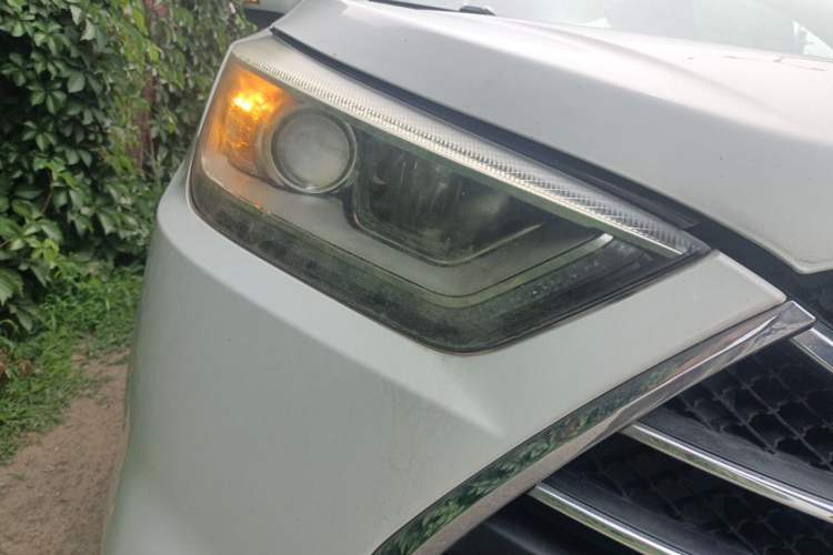 Used JAC Group Refine S3 2014 1.5L Manual Luxury Smart Model Right Front Headlight