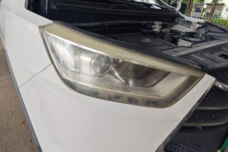 Used JAC Group Refine S3 2014 1.5L Manual Luxury Smart Model Right Front Headlight
