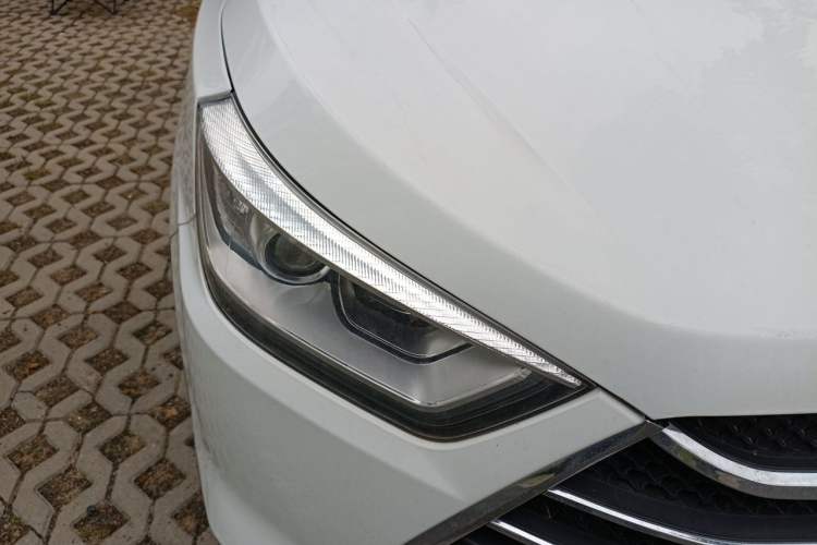 Used JAC Group Refine S3 2014 1.5L Manual Luxury Smart Model Right Front Headlight