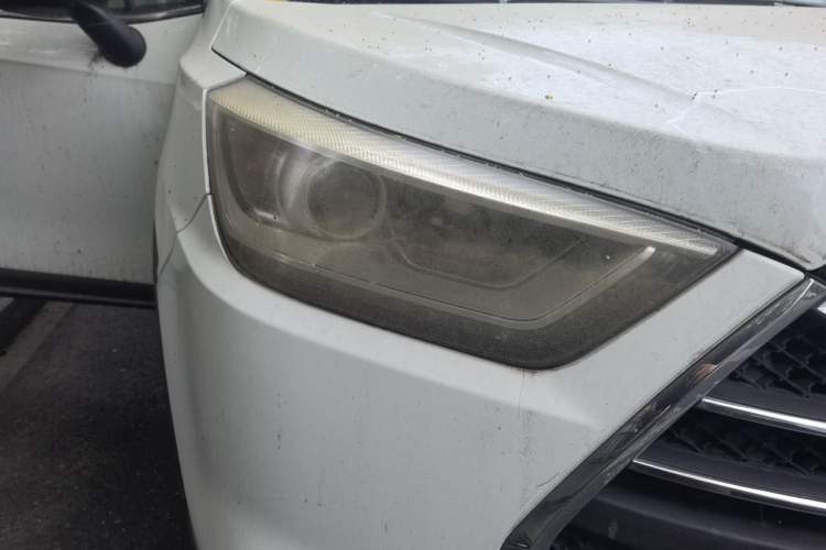 Used JAC Group Refine S3 2014 1.5L Manual Luxury Smart Model Right Front Headlight
