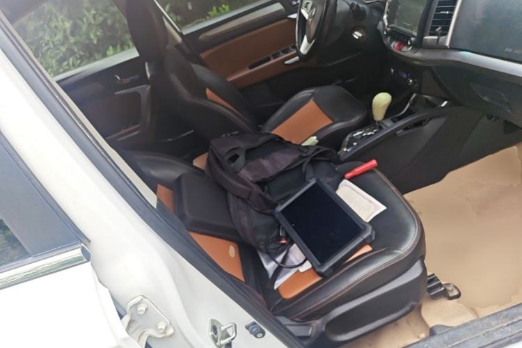 Used JAC Group Refine S3 2014 1.5L CVT Luxury Smart Model Right Front Seat