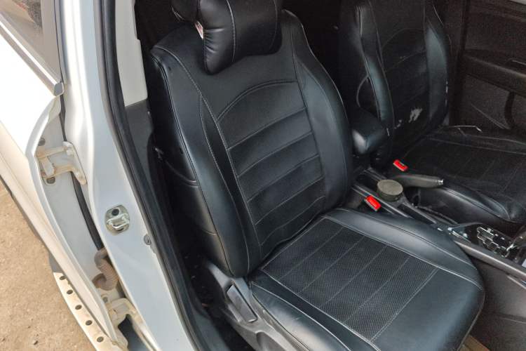 Used JAC Group Refine S3 2014 1.5L CVT Luxury Smart Model Right Front Seat