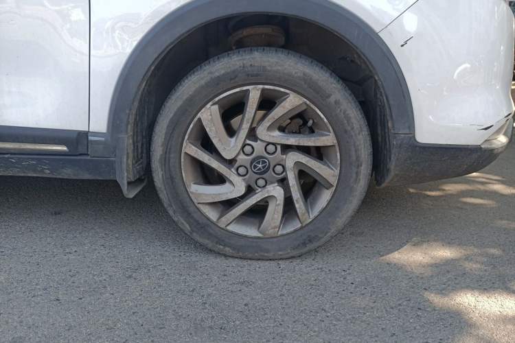 Used JAC Group Refine S3 2014 1.5L Manual Luxury Model Right Front Wheel Hub