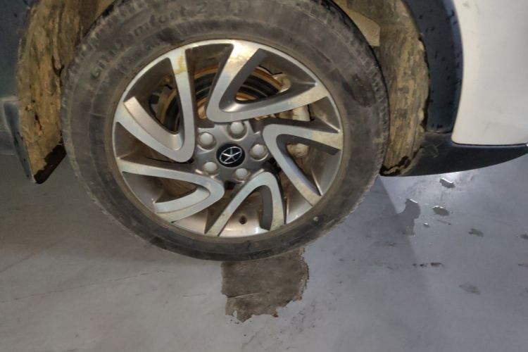 Used JAC Group Refine S3 2014 1.5L Manual Luxury Smart Model Right Front Wheel Hub