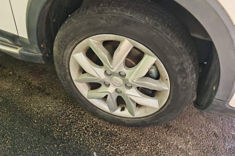 Used JAC Group Refine S3 2014 1.5L CVT Luxury Smart Model Right Front Wheel Hub