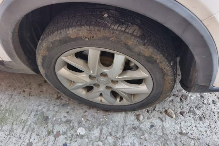 Used JAC Group Refine S3 2014 1.5L CVT Luxury Version Right Front Wheel Hub