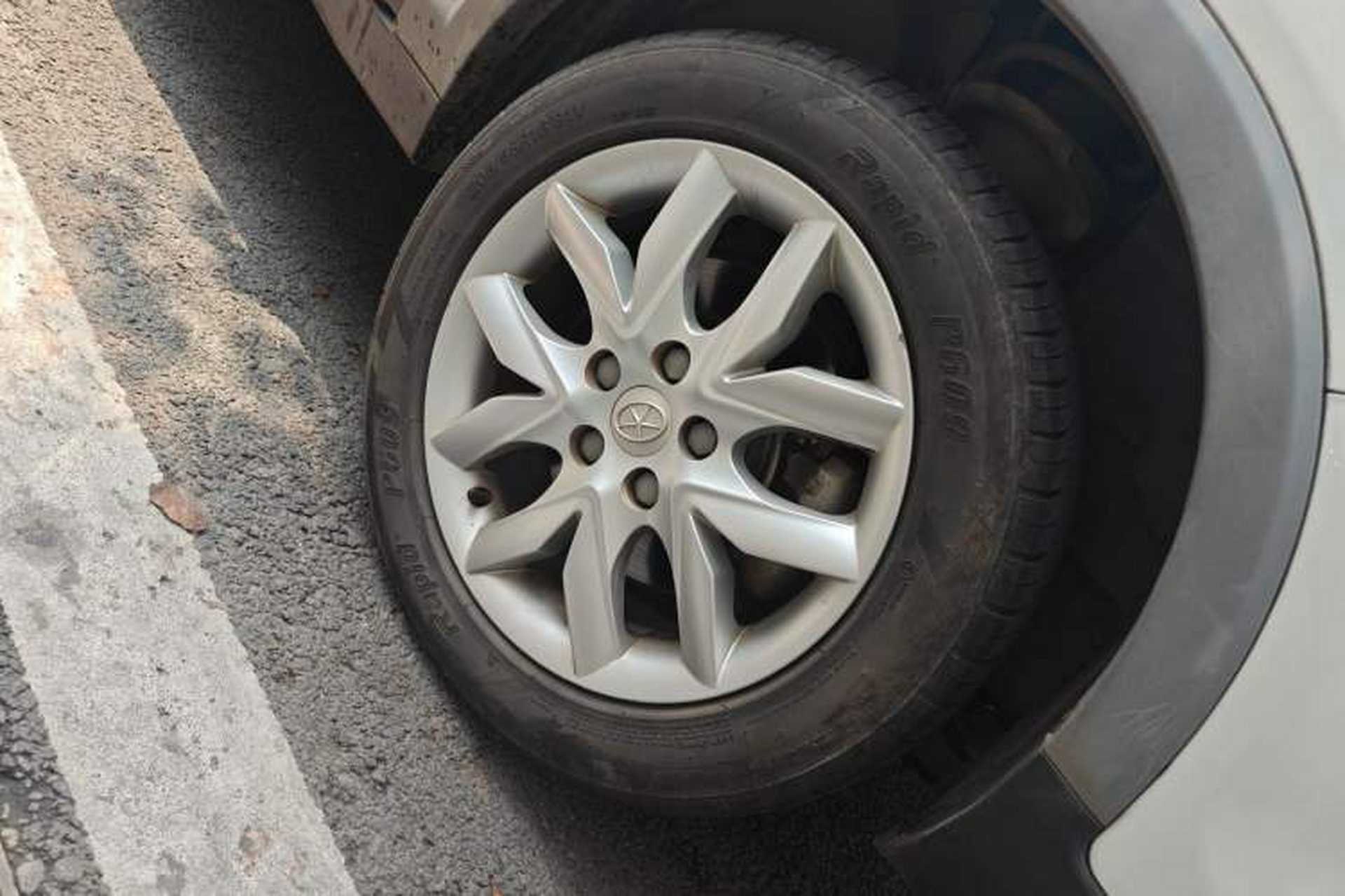 Used JAC Group Refine S3 2014 1.5L Manual Luxury Smart Model Right Front Wheel Hub