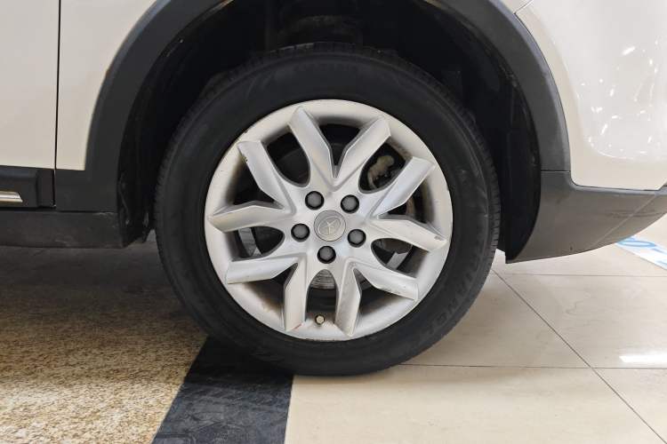 Used JAC Group Refine S3 2014 1.5L Manual Luxury Model Right Front Wheel Hub