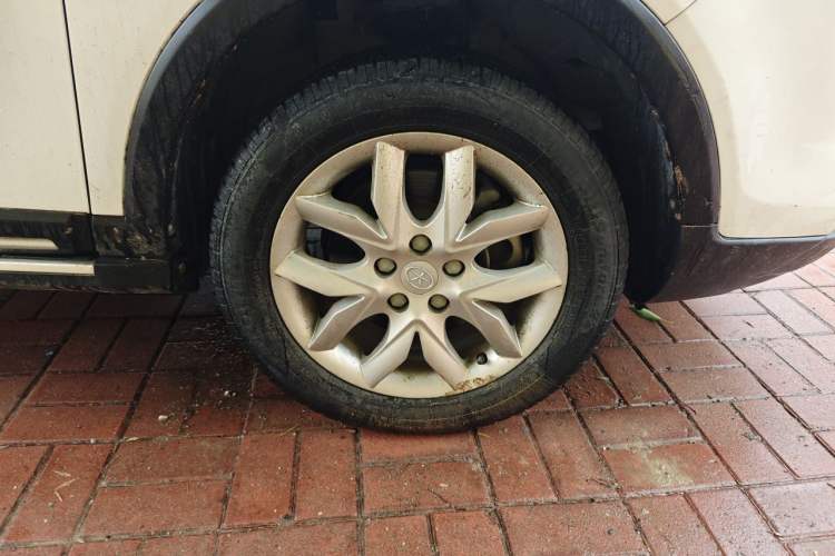 Used JAC Group Refine S3 2014 1.5L Manual Luxury Smart Model Right Front Wheel Hub