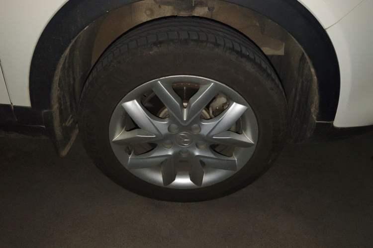 Used JAC Group Refine S3 2014 1.5L Manual Luxury Smart Model Right Front Wheel Hub