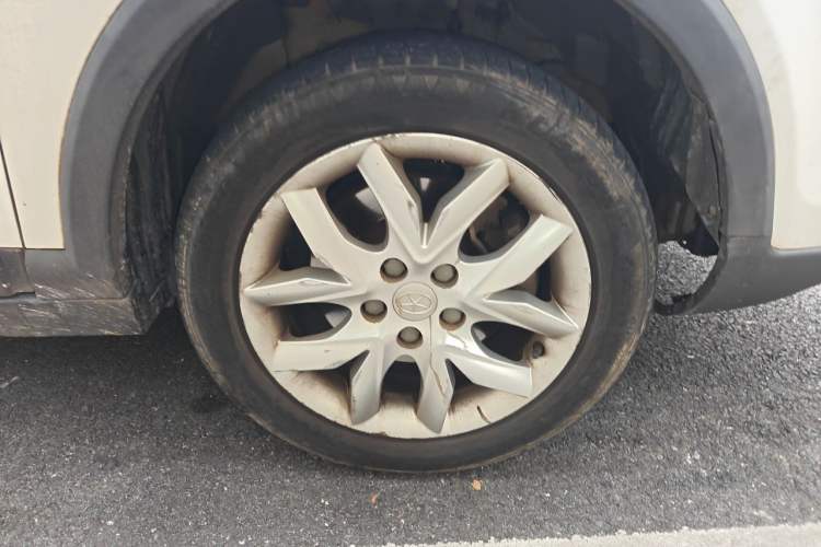 Used JAC Group Refine S3 2014 1.5L Manual Luxury Smart Model Right Front Wheel Hub
