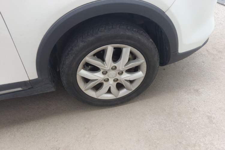 Used JAC Group Refine S3 2014 1.5L Manual Luxury Model Right Front Wheel Hub