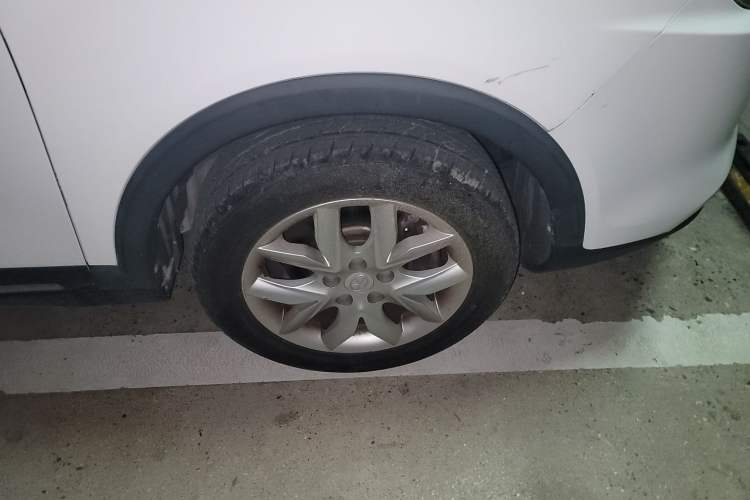 Used JAC Group Refine S3 2014 1.5L CVT Luxury Version Right Front Wheel Hub