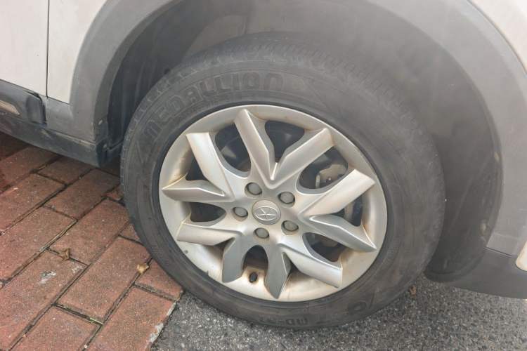 Used JAC Group Refine S3 2014 1.5L Manual Luxury Smart Model Right Front Wheel Hub