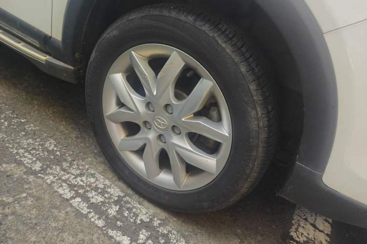 Used JAC Group Refine S3 2014 1.5L Manual Luxury Smart Model Right Front Wheel Hub