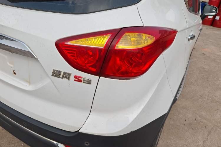 Used JAC Group Refine S3 2014 1.5L CVT Luxury Smart Model Right Rear Taillight