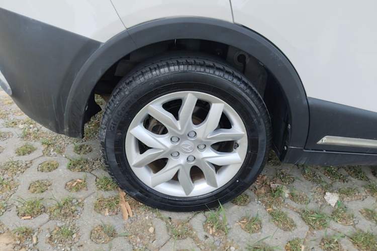 Used JAC Group Refine S3 2014 1.5L Manual Luxury Smart Model Right Rear Wheel Hub