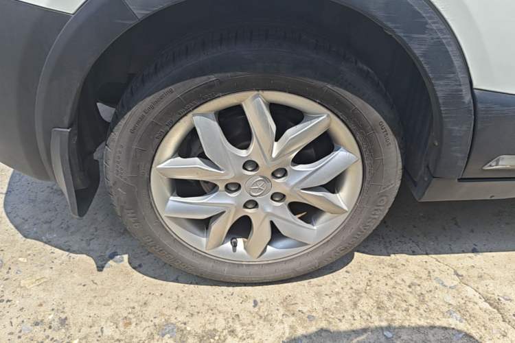 Used JAC Group Refine S3 2014 1.5L Manual Luxury Smart Model Right Rear Wheel Hub