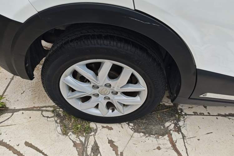 Used JAC Group Refine S3 2014 1.5L Manual Luxury Smart Model Right Rear Wheel Hub