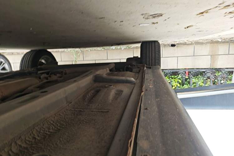 Used JAC Group Refine S3 2014 1.5L CVT Luxury Smart Model Right Side Sill
