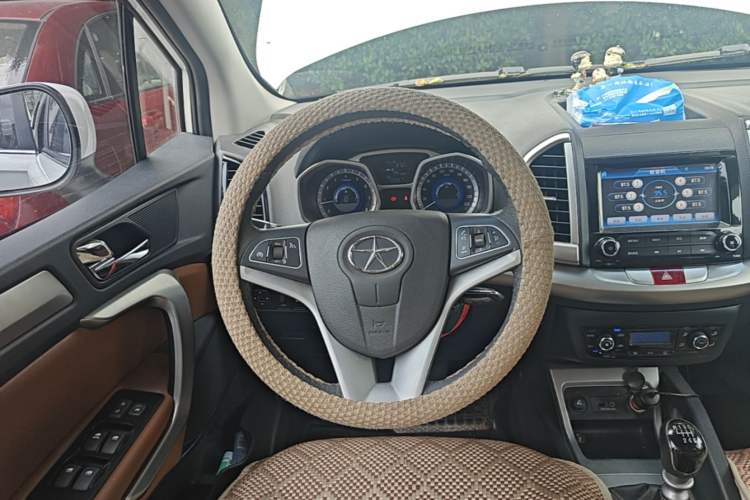 Used JAC Group Refine S3 2014 1.5L Manual Luxury Smart Model Steering Wheel