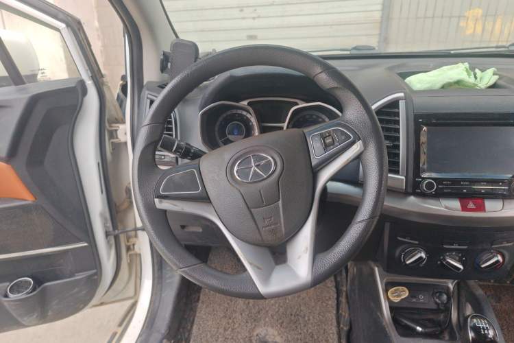 Used JAC Group Refine S3 2014 1.5L Manual Luxury Model Steering Wheel