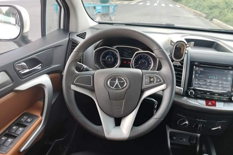 Used JAC Group Refine S3 2014 1.5L Manual Luxury Model Steering Wheel