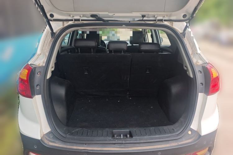 Used JAC Group Refine S3 2014 1.5L Manual Luxury Smart Model Trunk