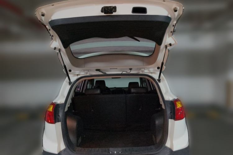 Used JAC Group Refine S3 2014 1.5L Manual Luxury Model Trunk