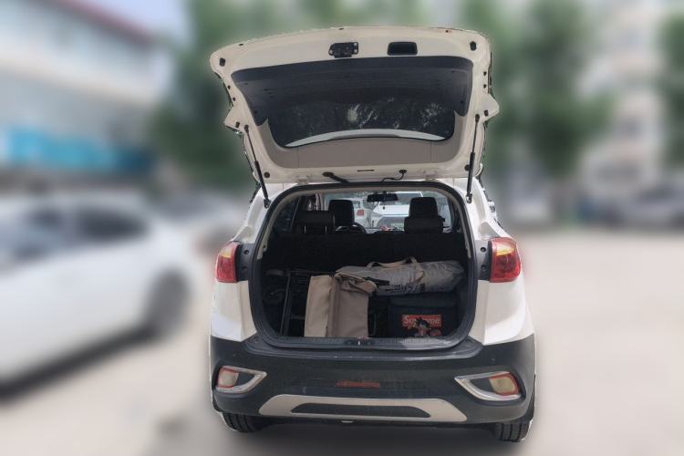 Used JAC Group Refine S3 2014 1.5L Manual Luxury Smart Model Trunk