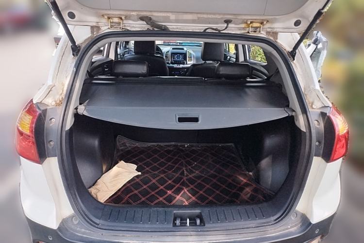 Used JAC Group Refine S3 2014 1.5L Manual Luxury Smart Model Trunk