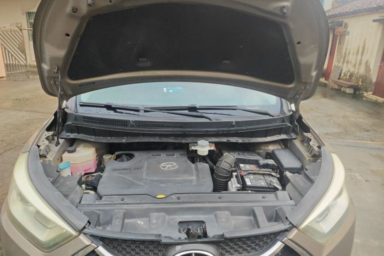 Used JAC Group Refine S3 2014 1.5L Manual Luxury Smart Model Engine Bay