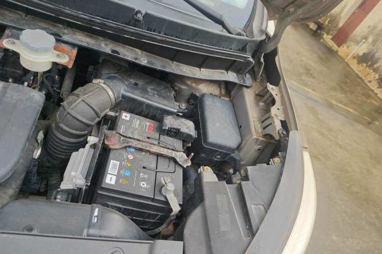 Used JAC Group Refine S3 2014 1.5L Manual Luxury Smart Model Engine Bay Left