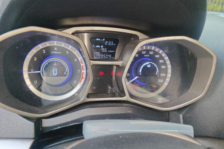 Used JAC Group Refine S3 2014 1.5L Manual Luxury Smart Model Odometer Close Up