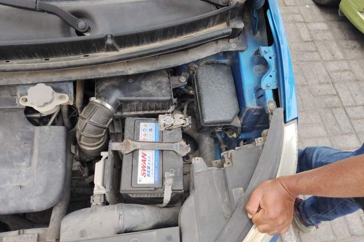 Used JAC Group Refine S3 2015 1.5L Manual Luxury Smart Deluxe Edition Engine Bay Left