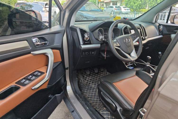 Used JAC Group Refine S3 2015 1.5L Manual Luxury Smart Deluxe Edition Driver Seat