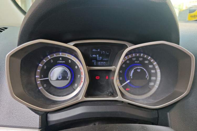 Used JAC Group Refine S3 2015 1.5L Manual Luxury Smart Deluxe Edition Instrument Cluster