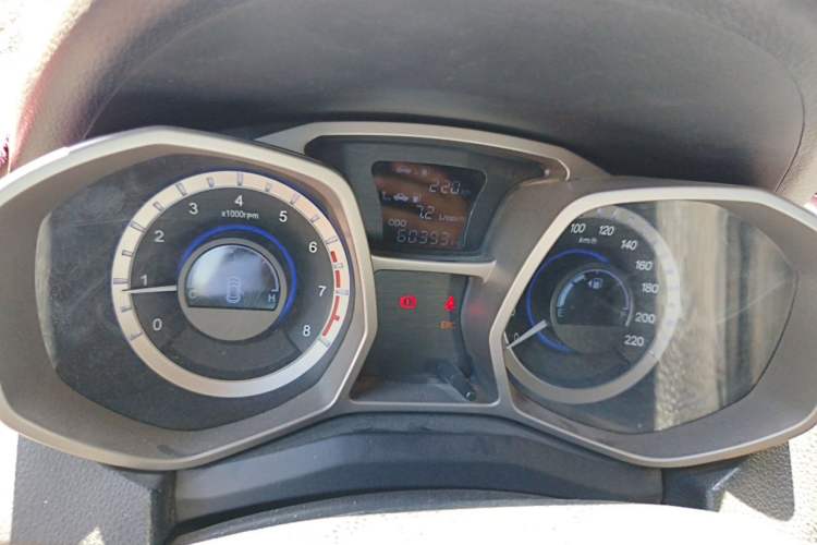 Used JAC Group Refine S3 2015 1.5L Manual Luxury Smart Deluxe Edition Odometer Close Up
