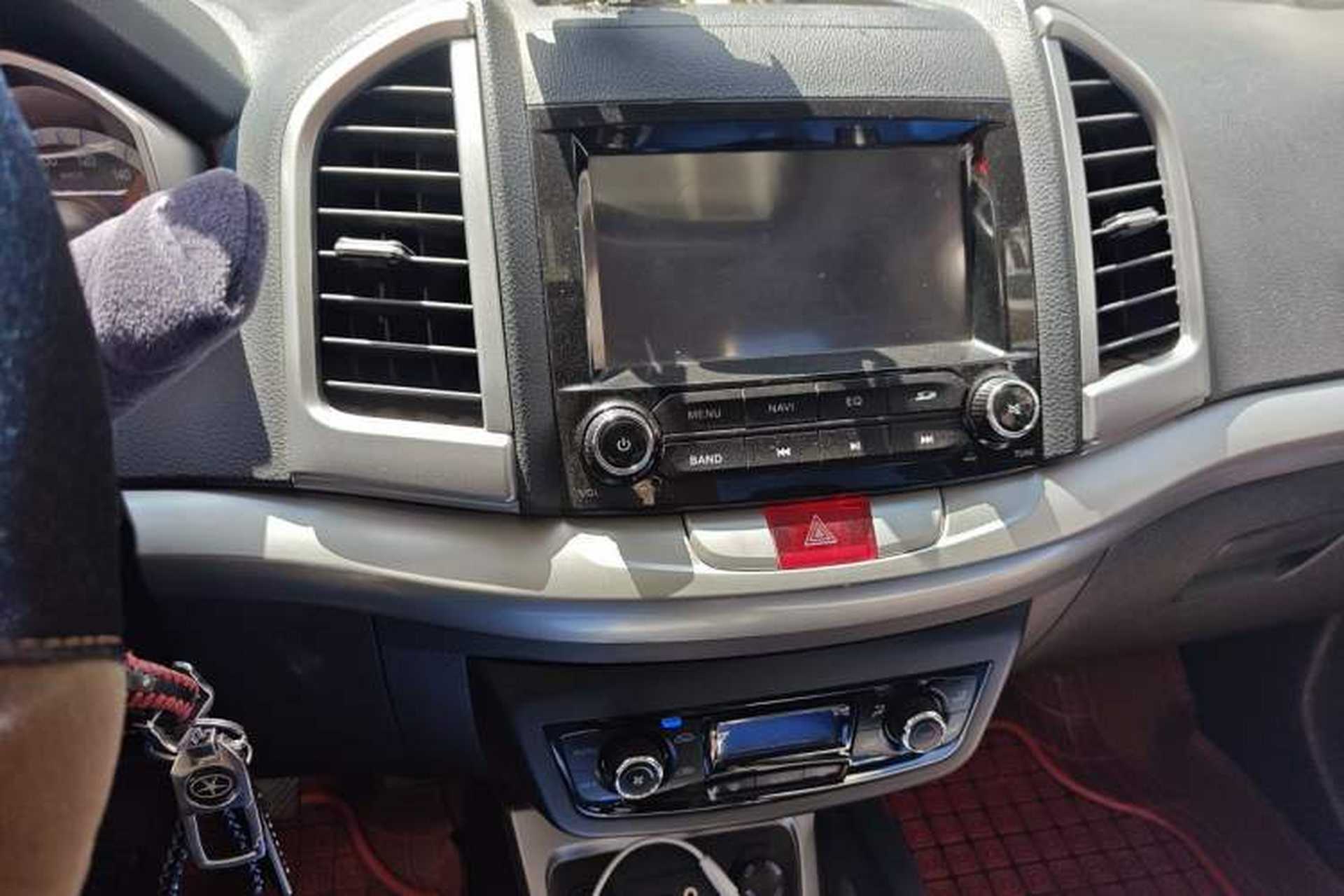 Used JAC Group Refine S3 2015 1.5L Manual Luxury Smart Deluxe Edition Audio And AC Panel