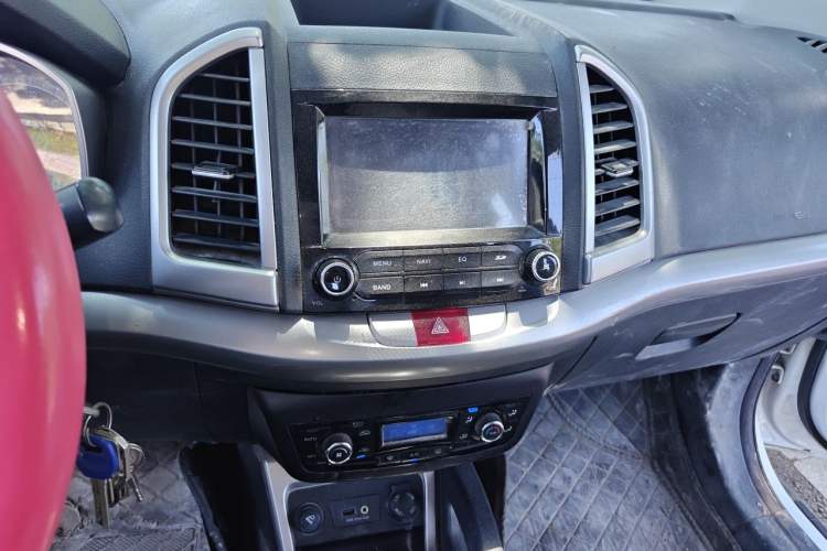 Used JAC Group Refine S3 2015 1.5L Manual Luxury Smart Deluxe Edition Audio And AC Panel