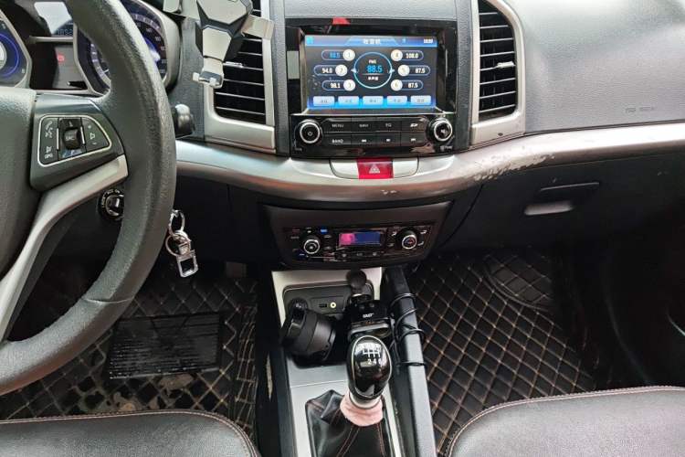 Used JAC Group Refine S3 2015 1.5L Manual Luxury Smart Deluxe Edition Audio And AC Panel