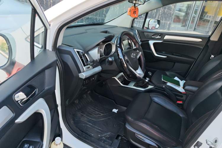 Used JAC Group Refine S3 2015 1.5L Manual Luxury Smart Deluxe Edition Driver Seat