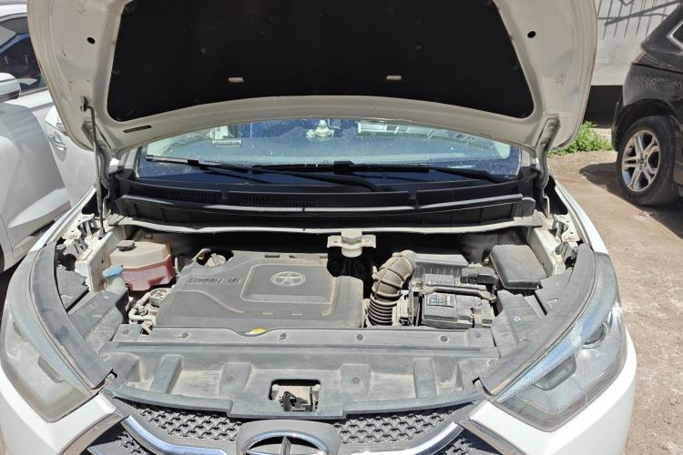 Used JAC Group Refine S3 2015 1.5L Manual Luxury Smart Deluxe Edition Engine Bay