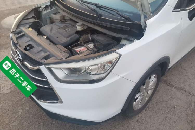 Used JAC Group Refine S3 2015 1.5L Manual Luxury Smart Deluxe Edition Engine Bay Left