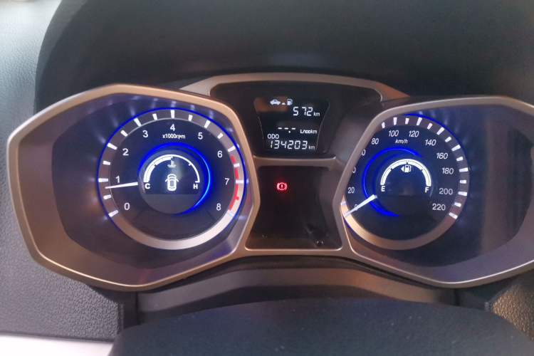 Used JAC Group Refine S3 2015 1.5L Manual Luxury Smart Deluxe Edition Odometer Close Up
