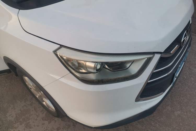 Used JAC Group Refine S3 2015 1.5L Manual Luxury Smart Deluxe Edition Right Front Headlight