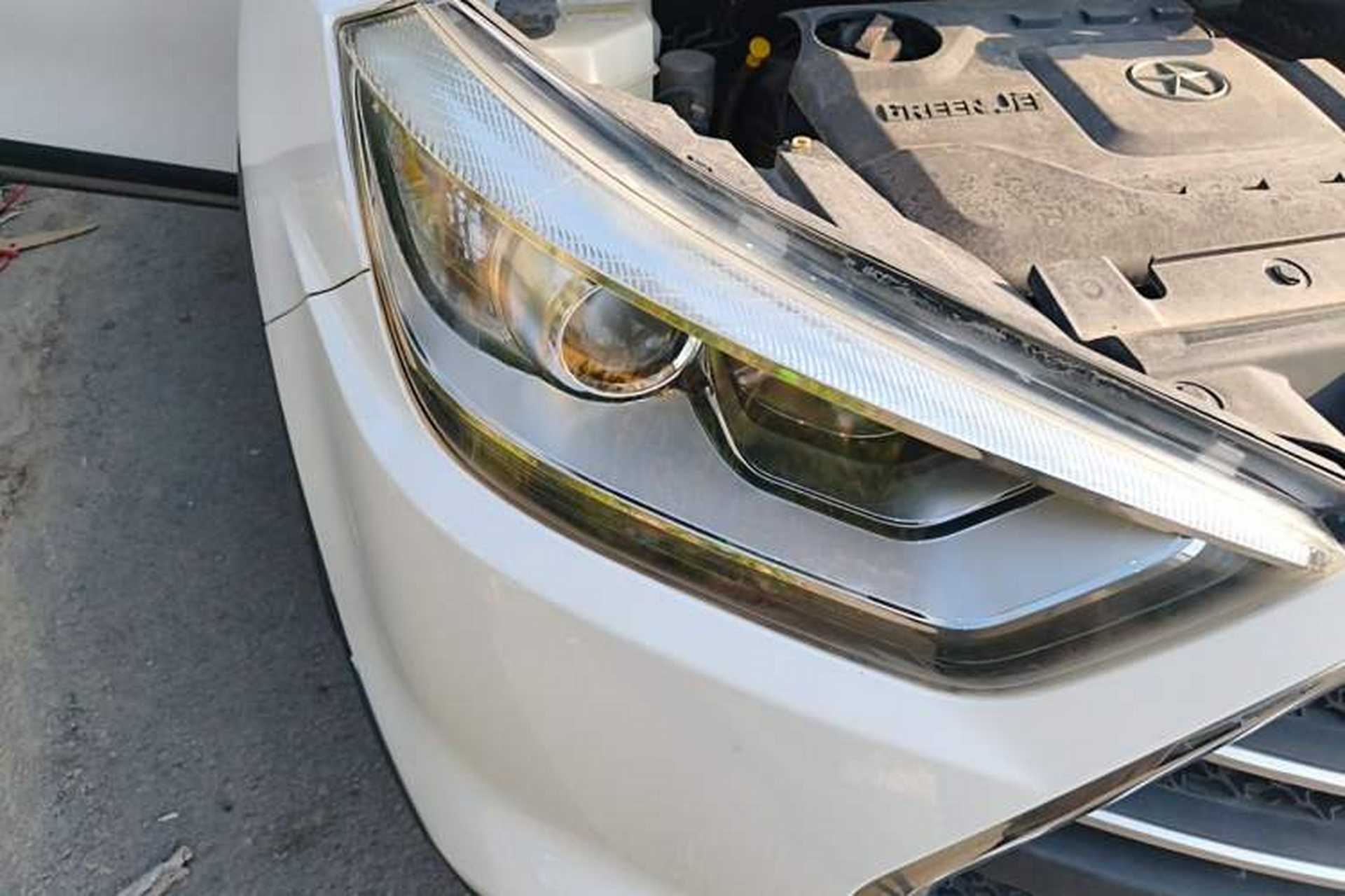 Used JAC Group Refine S3 2015 1.5L Manual Luxury Smart Deluxe Edition Right Front Headlight