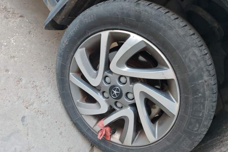 Used JAC Group Refine S3 2015 1.5L Manual Luxury Smart Deluxe Edition Right Front Wheel Hub