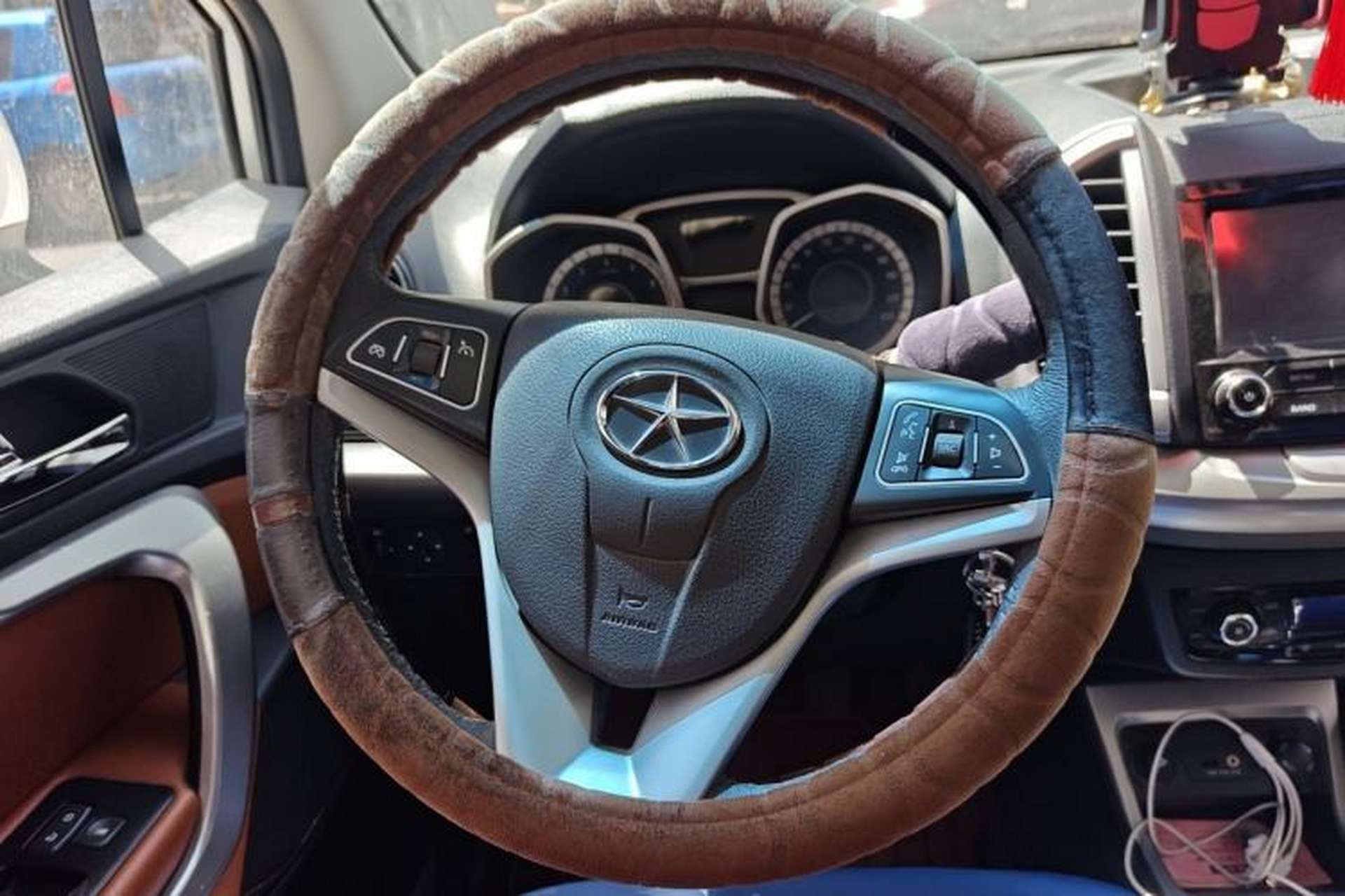 Used JAC Group Refine S3 2015 1.5L Manual Luxury Smart Deluxe Edition Steering Wheel