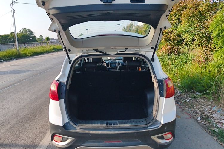 Used JAC Group Refine S3 2015 1.5L Manual Luxury Smart Deluxe Edition Trunk